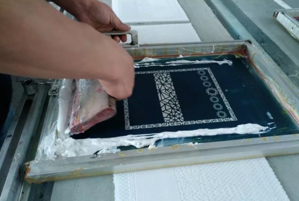 三七國(guó)際水性立體金油：用科技與環(huán)保，材料表面的立體美學(xué)